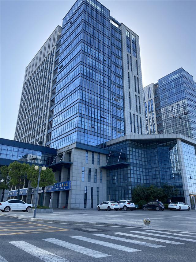 鹽城東方物業(yè)在管項(xiàng)目榮獲“2019年度江蘇省省級(jí)示范物業(yè)管理項(xiàng)目”，軟件開發(fā)助力智慧服務(wù)新標(biāo)桿